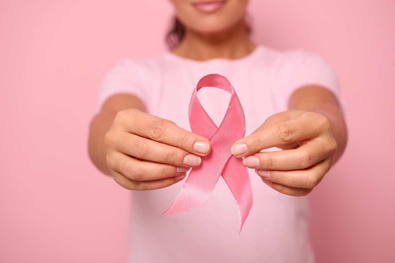 Prótese de silicone aumenta as chances de câncer de mama